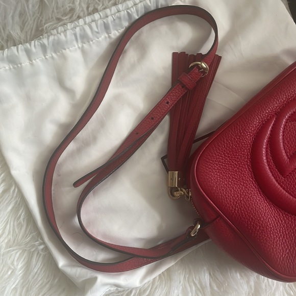 Gucci Red Soho Crossbody Bag - Picture 10 of 17